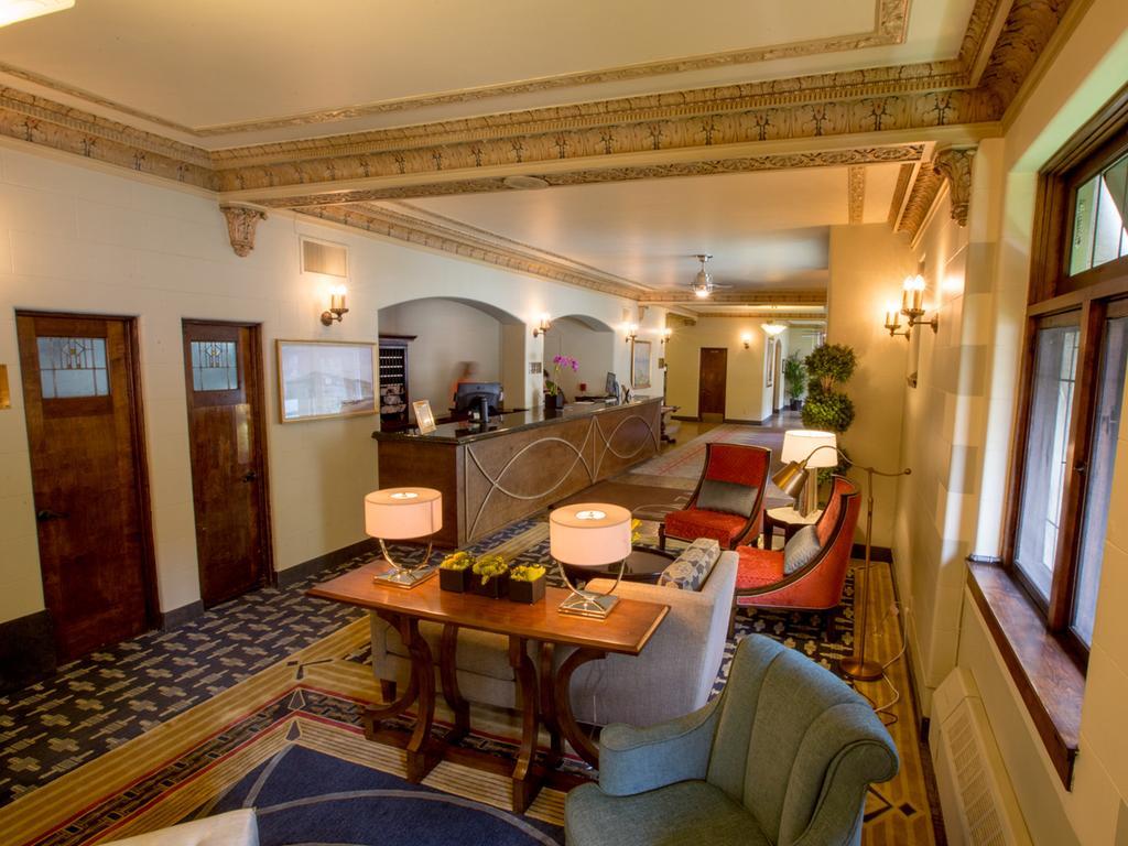 The Plaza Hotel - Milwaukee Ngoại thất bức ảnh